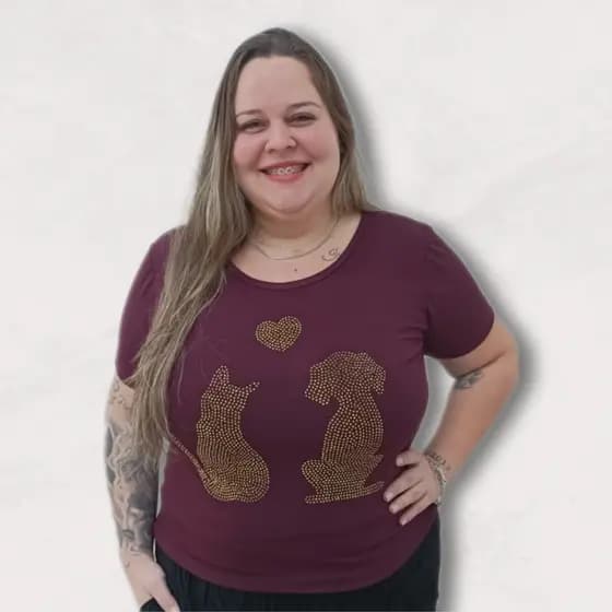 Blusa Feminina Plus Size Veste Tamanho 40 ao 64 (M ao G10) Camiseta com Pedraria Pets Cão e Cato