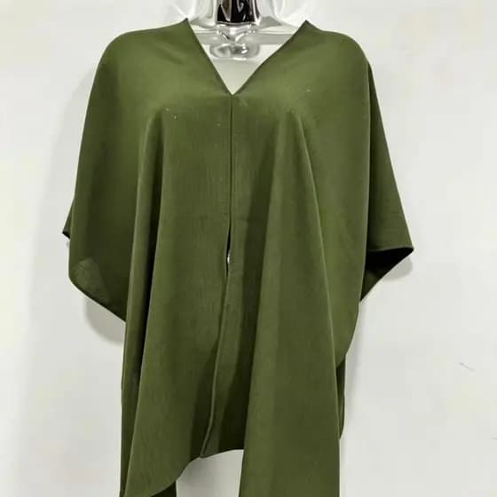 Top Mantô Diagonal Sem Top Confortável Sem Estampa Modelo Descontraído Ideal para Praia e Passeios