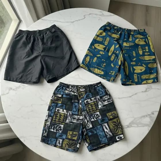 Kit 3 Shorts Infantil Tactel Liso + Estampado Sortidos Respirável Secagem Rápida Ideal Praia e Verão