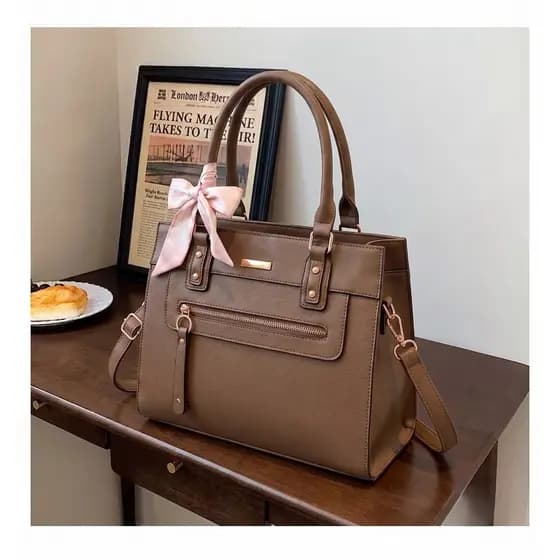 Bolsa Feminina Com Alça Transversal Uso em Dia Dia