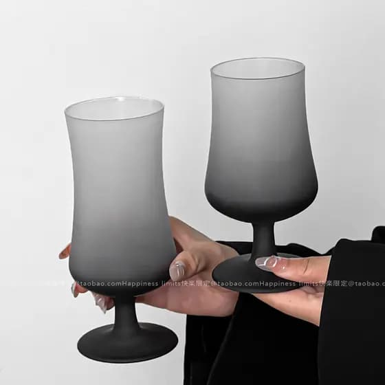 Copo Highball Fosco Preto com Efeito Gradiente | Design Criativo para Chá Gelado, Suco e Coquetel