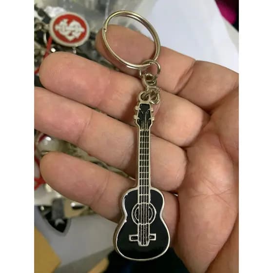 chaveiro modelo cavaquinho varias cores em aço