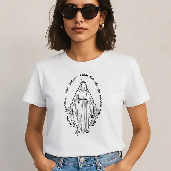 Camiseta Religiosa Feminina Virgem Maria Ilustração Clean Roupa Católica Estilo Atemporal
