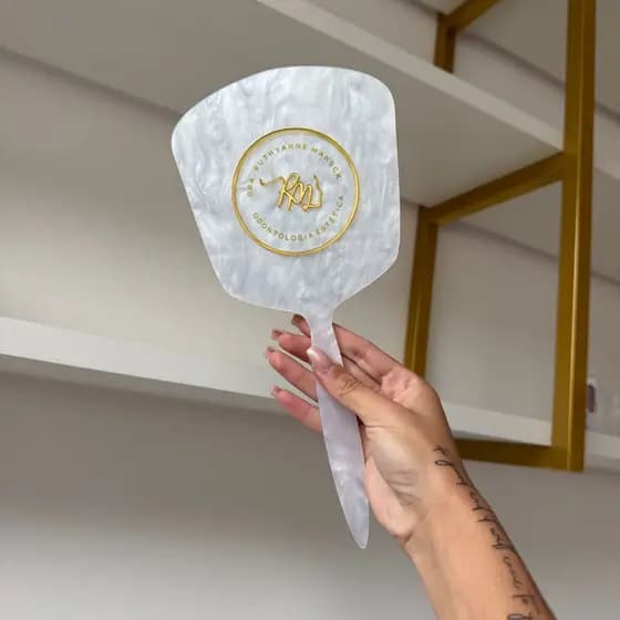 ESPELHO de mão de VIDRO GLOW personalizado acrilico para consultorio estudio clínica design