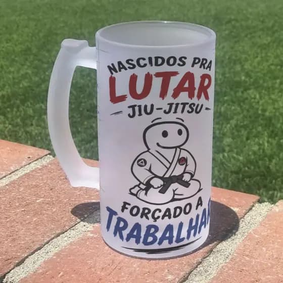 Caneca de Chopp Personalizada Dia dos Pais - Nascido Pra Lutar Jiu-Jitsu Forçado a Trabalhar