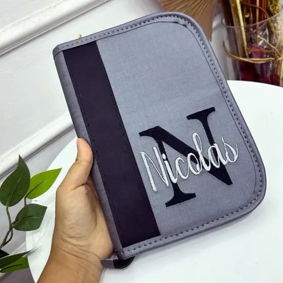 Porta documentos/porta caderneta de vacina personalizada com nome