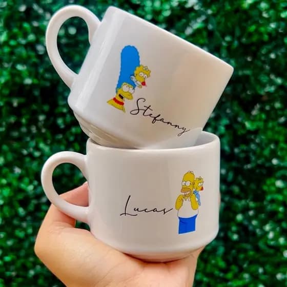 Xicara Personalizada Desenho Simpsons Mamãe Papai Com Nome Do Bebê Porcelana 180ml
