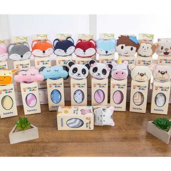 Naninha De Bichinho com Porta Chupeta Para Bebe Pelúcia.