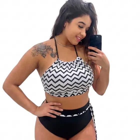 Biquíni Zig Zag Preto E Branco Plus Size Hot Pants Chevron Preto E Branco - Biquini Feminino Plus Size