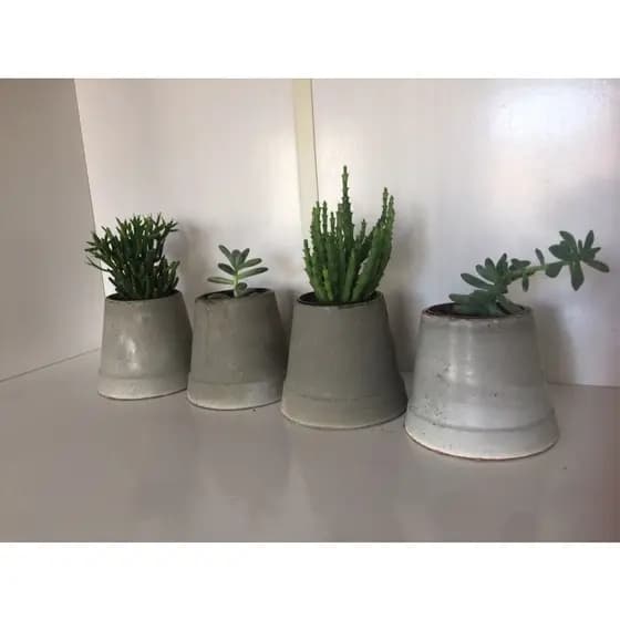 Vaso de cimento , cachepô , vaso para plantas, vaso decorativo com 4 vasos