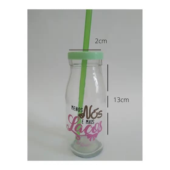 Garrafinha jarrinha com tampa e canudo 150ml. Ideal para presente; festas; piscina; praia; reunião com amigos e família.