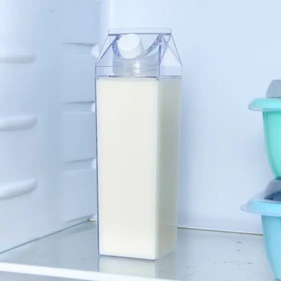 Garrafa de Acrílico Água Plástico 500ml Geladeira Suco Leite Chá Caixa Tampa Bebida