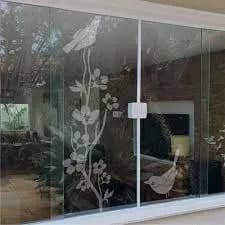 Adesivo Para Vidro Floral Jateado Pássaro Tamanho Médio Kit Montado 75x150Cm