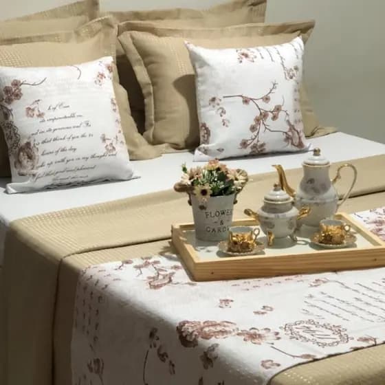 Kit Peseira Casal Casal Padrão 3 Peças - Peseira Para Cama Casal +2 Capas de Almofada Sem Refil | Tecido Pique Favinho