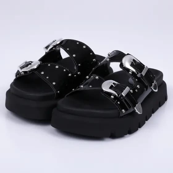 Sandália Birken Tratorada Feminina com Fivela e Tarrachas Sola Anatômica Elegante Not-me shoes