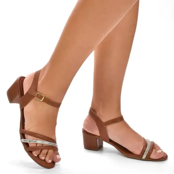 Sandália Feminina Salto Bloco 5 cm Gáspea Tiras Trançadas Strass Brilho Promoção Blesshoes
