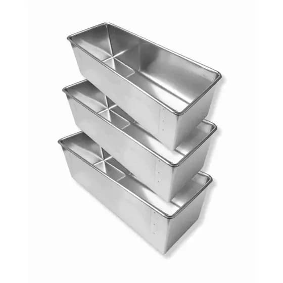 Formas para bolo em fatia 30x10x10cm em alumínio - 3 unidades