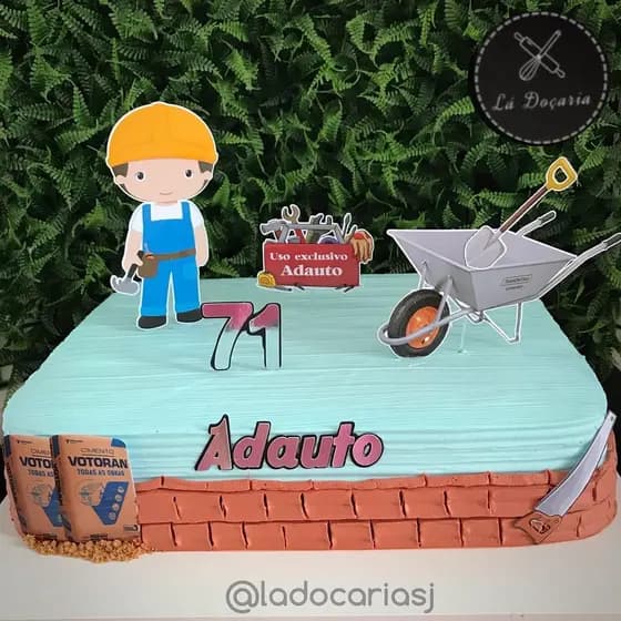 Topo de Bolo Personalizado. Tema: Pedreiro