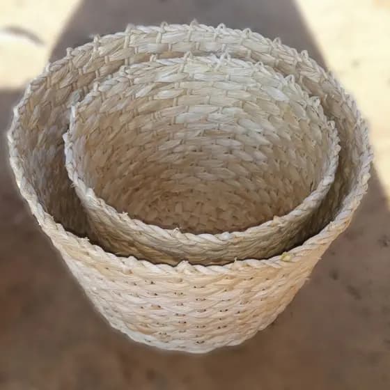 Kit 2 Cestos de Lixo artesanais de palha de milho Cachepot ( Suporte Árvore de Natal, Porta Vaso) cesto organizador