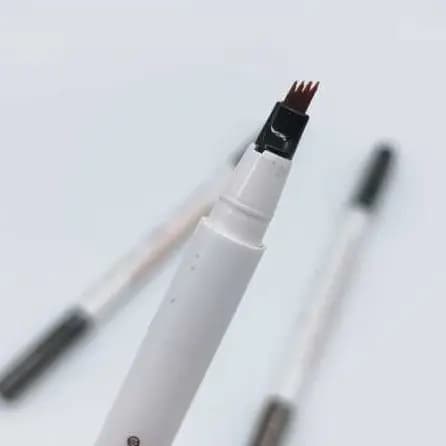 Delineador Liquido Preto/Caneta de Sobrancelhas com 3 Opções De Cor, 2 em 1 Da D'Hermosa.