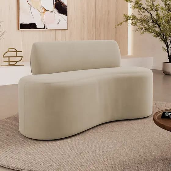 Sofá Compacto Moderno Orgânico Recepção Sora 100cm Suede