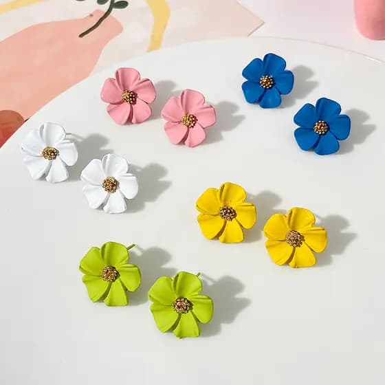 Kawaii Blossom Magic : Pinos Florais Multicoloridos Pastel Para Vibrações Adolescentes Caprichosas | Brincos De Flor De