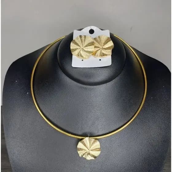 Choker / Brincos Organicos Folheado a Ouro 18k e Prata 925 Feminino Elegante ou choker com Brinco