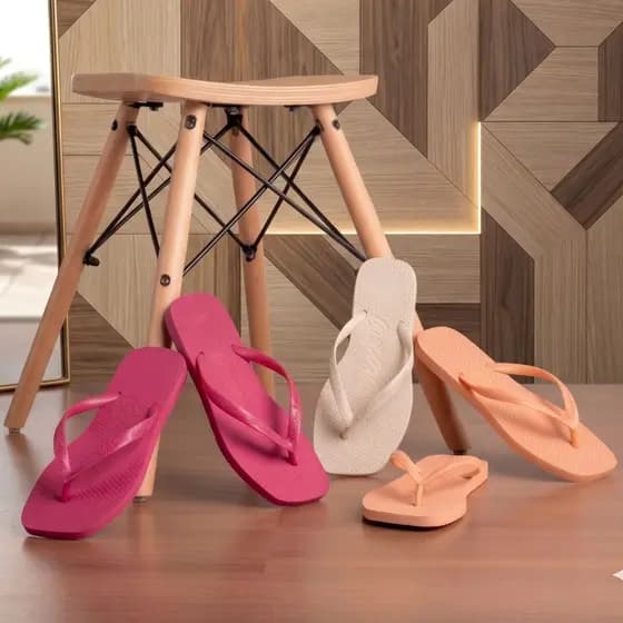 Chinelo Feminino Sandália Feminina Chinelo de Dedo Feminino Ultra Leve, Macio, Confortável e Moda Tendênc
