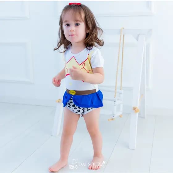 Body Jessie. Body de bebe tematico toy story. 100% algodão.