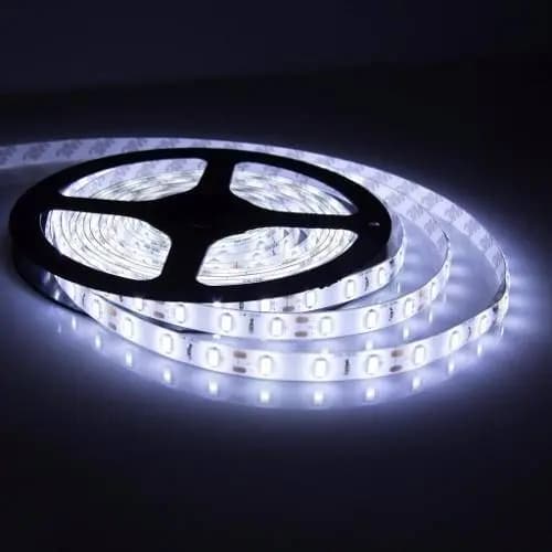 Fita LED 5050 5 Metros Siliconada Autocolante Branco Frio 6000k Prova D'água + Fonte