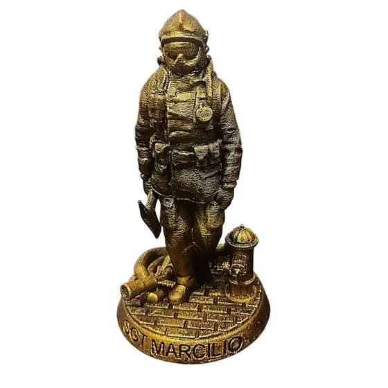 Bombeiro Herói - Bombeiro em Ação Estatueta PERSONALIZADO COM NOME/SEM NOME.