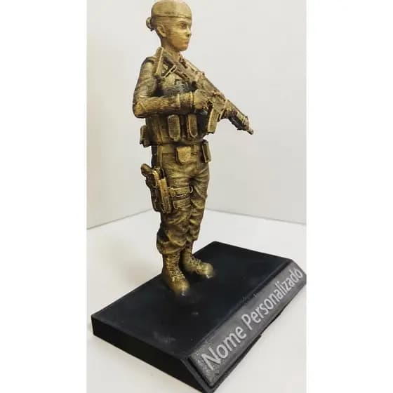 Estatueta Policial/Agente/Soldado Feminina . PERSONALIZADA COM NOME.