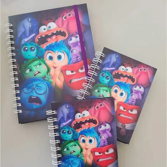 Caderno de anotações DIVERTIDAMENTE - Diversos tamanhos - Universitário A4, A5 OU A6