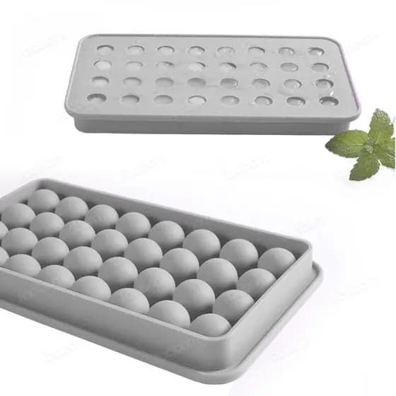 Forma de Gelo em Silicone com 32 Cavidades