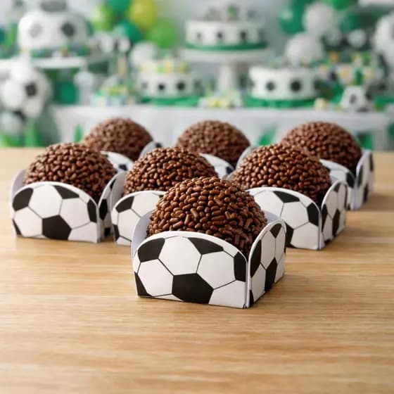 Forminha 4 Pétalas Futebol Bola para Docinhos Brigadeiro Decoração Festa Infantil Envio Imediato