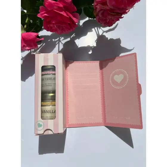 Kit 2 Mini Velas Aromáticas em Caixa Presente Cartão Love