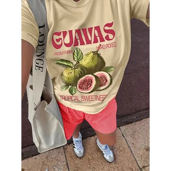 Camiseta Feminina T-shirt Estampada Guava Blusa Amarela Casual Verão, “From Farm to Pick”