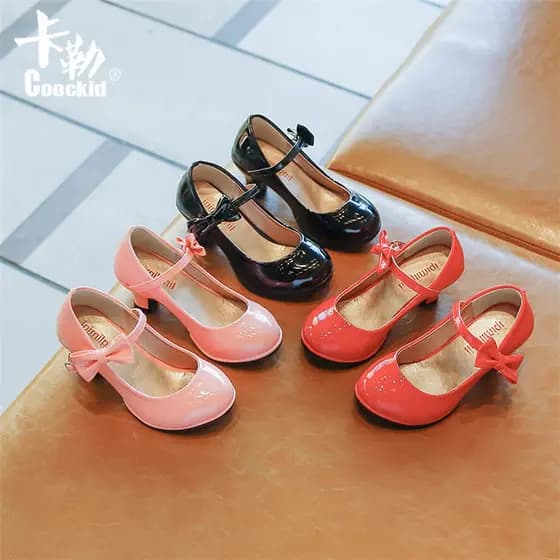 Primavera outono novo estilo meninas salto alto sapatos de princesa crianças borboleta Festival desempenho sapatos