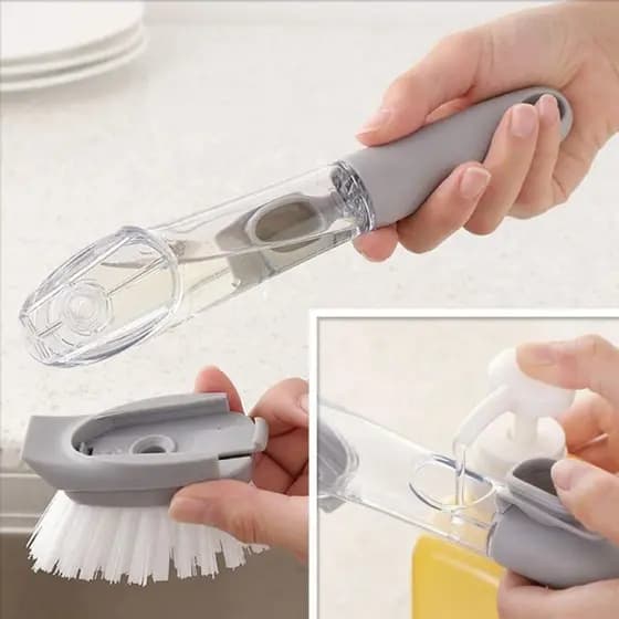 Escova Multiuso com Dispenser de Sabão – Praticidade e Eficiência na Limpeza!