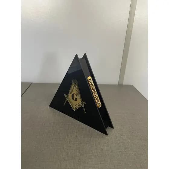 Troféu Colunas Acrílico Preto Triangular Maçônico