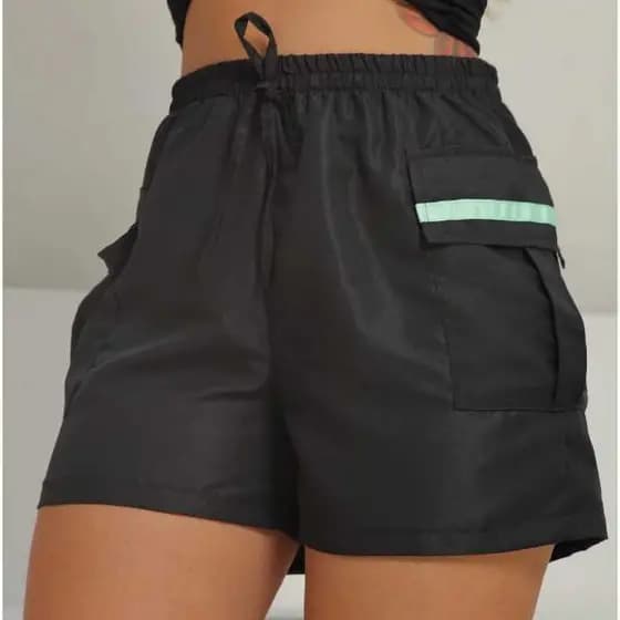 Short Shortinho Feminino Tactel Com Bolsos Laterais E Faixas