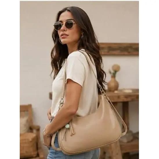 Bolsa Feminina Meia Lua. com duas alças.