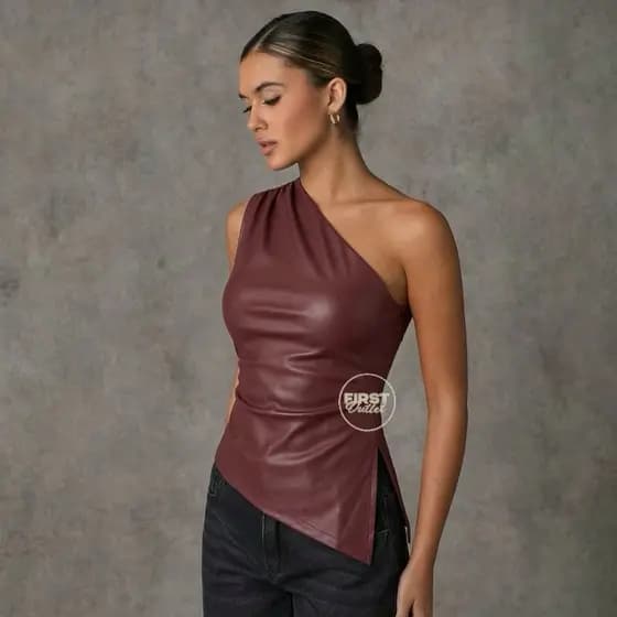blusa couro eco feminino manga nula tendência inverno 2025 frio blusa de um ombro só São João