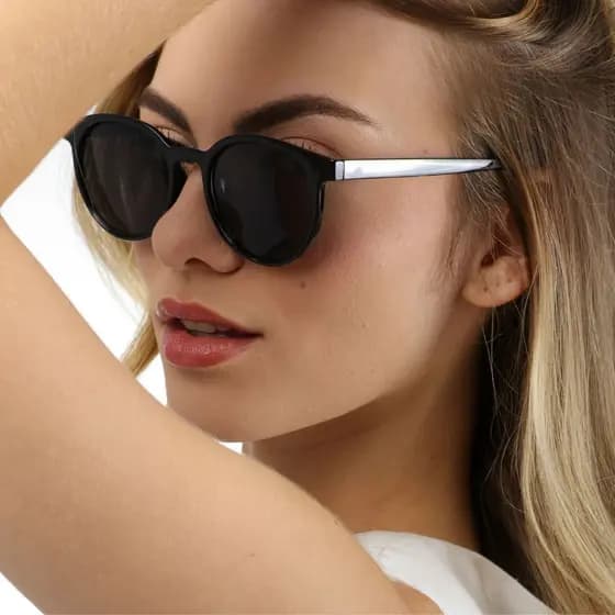 Óculos de Sol Redondo Feminino Para Rostos Pequenos Round Urbano UV 400 Fume Seven