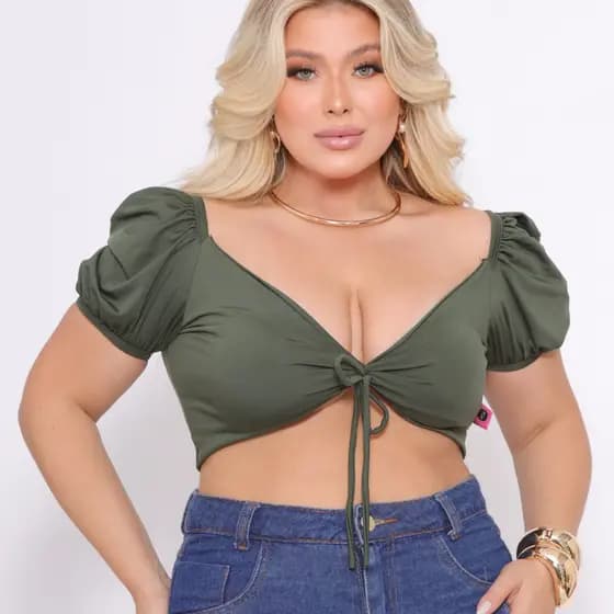 Blusa Top Cropped Princesa Manga Bufante Decotado Detalhe Amarração no Busto Com Bojo