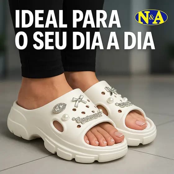 Sandália Chinelo Nuvem Plataforma EVA Enfeites Pingentes Broches Babuche