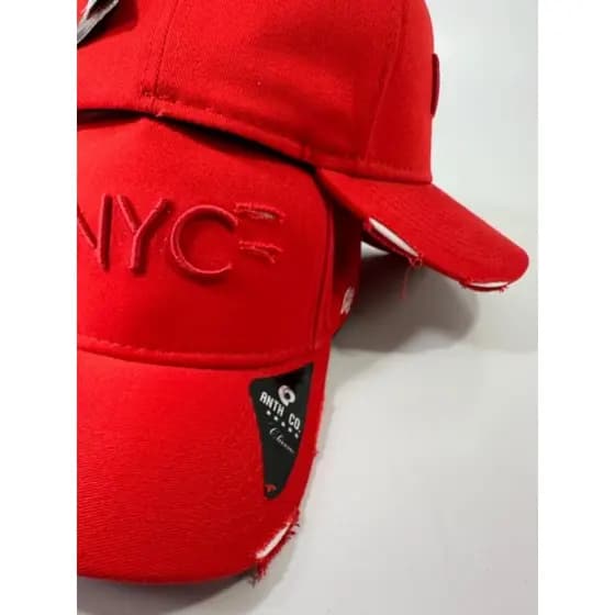 BONÉ NYC RASGADINHO VERMELHO FORRO BRANCO
