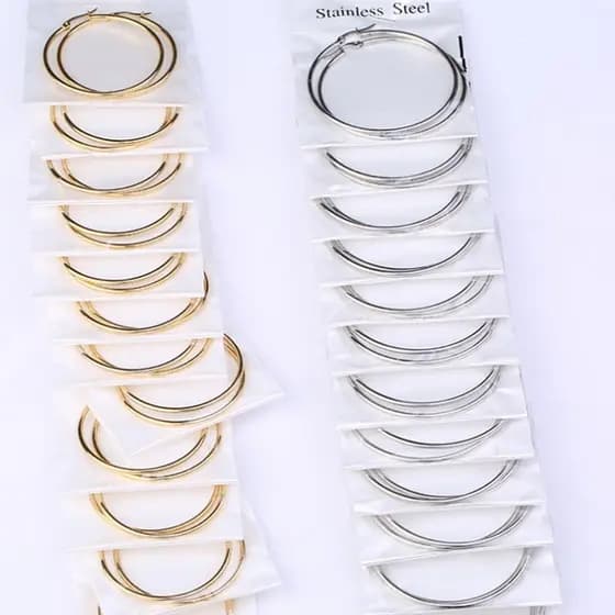 Cartelao com 12 pares de Brincos de Argolas PRATA/DOURADO -6#8#