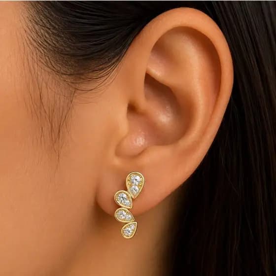 Brinco Feminino Ear Cuff Gotas Cravejadas Banhado A Ouro Delicado