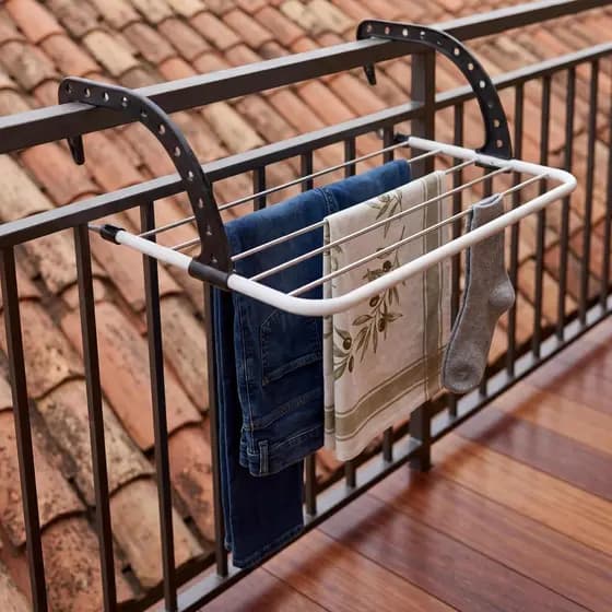 Varal Para Parede Portátil E Retrátil Apartamento Sacada Secador De Roupas